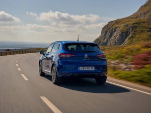 Consommation clio hybride 14 chiffres réels, coûts au kilomètre et conseils pour réduire la dépense