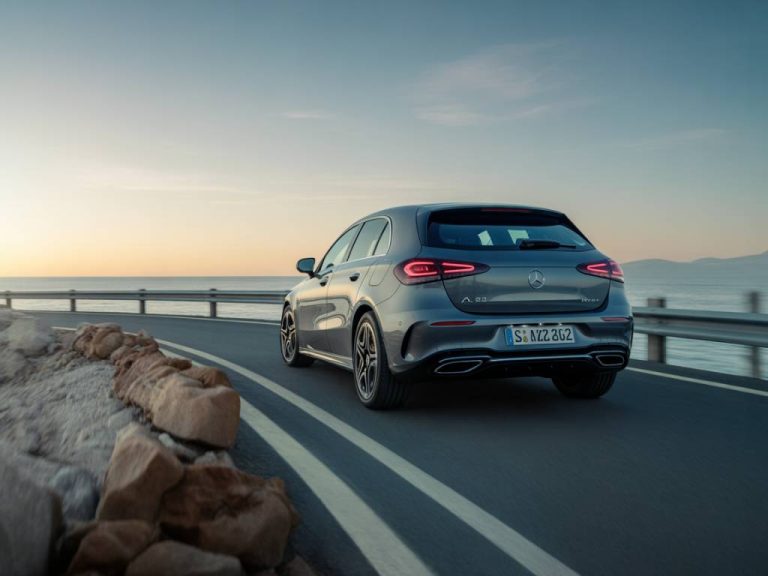 Nouvelle classe a 202 design, motorisations et technologies attendues pour la compacte mercedes