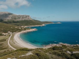 Roadtrip en Corse : le meilleur itineraire pour 10 jours de vacances en voiture, plages, montagnes et villages
